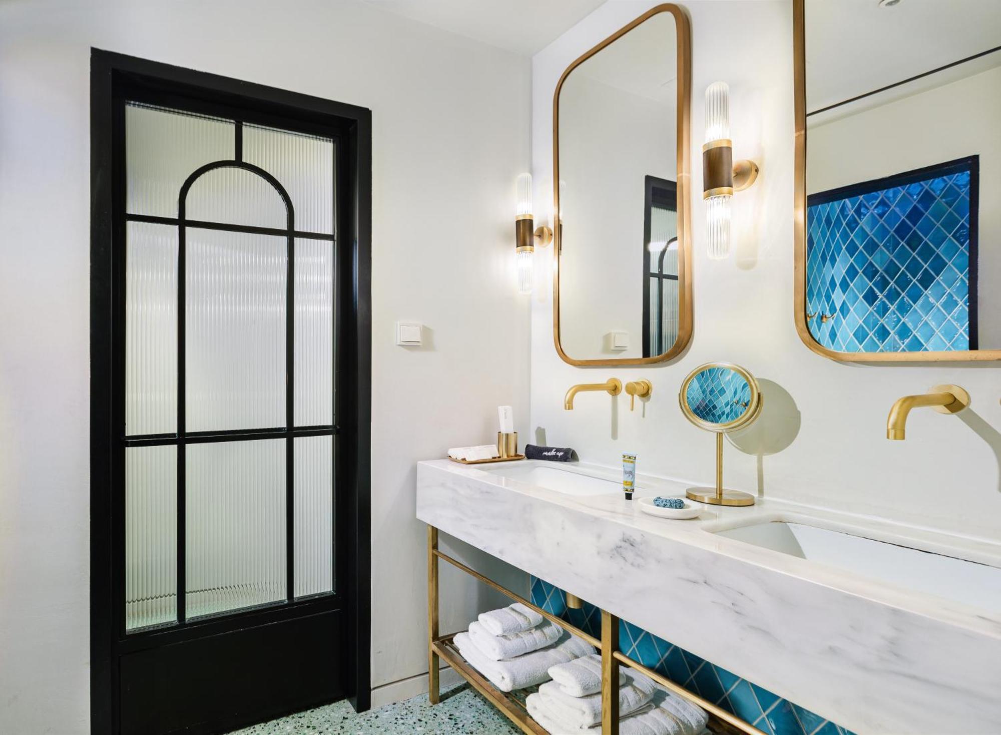 Gatsby Athens Hotel Room photo